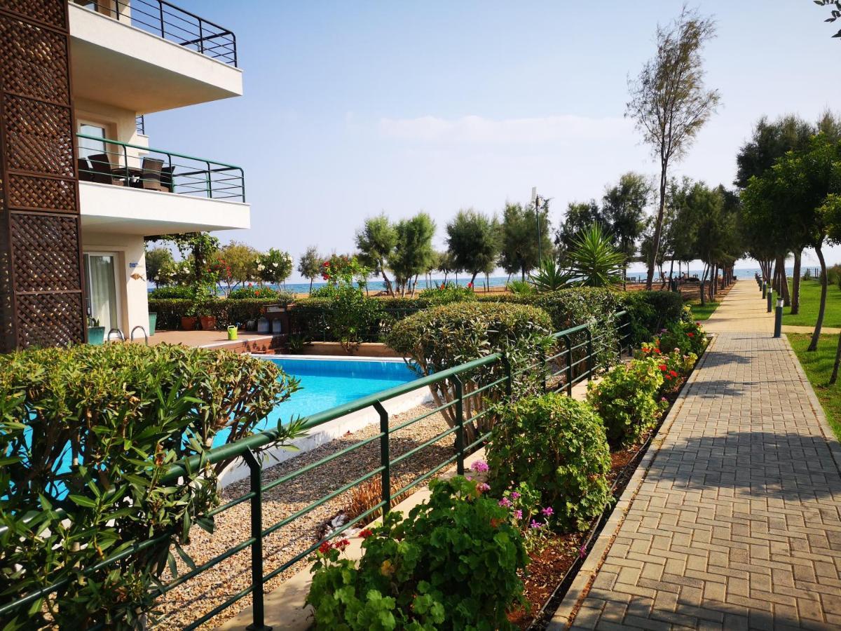 Seaside Modern Holiday Home For Family Vokolidha Экстерьер фото